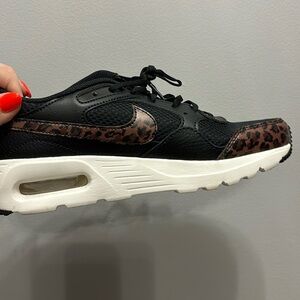 Nike size 7 brand new tennis shoes